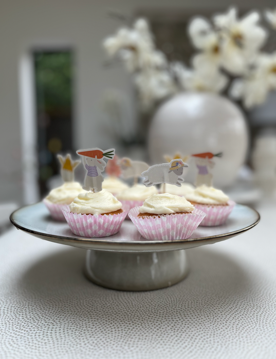 Organic Grey Cakestand