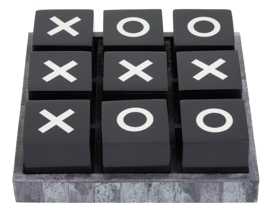 Black Noughts And Crosses Game